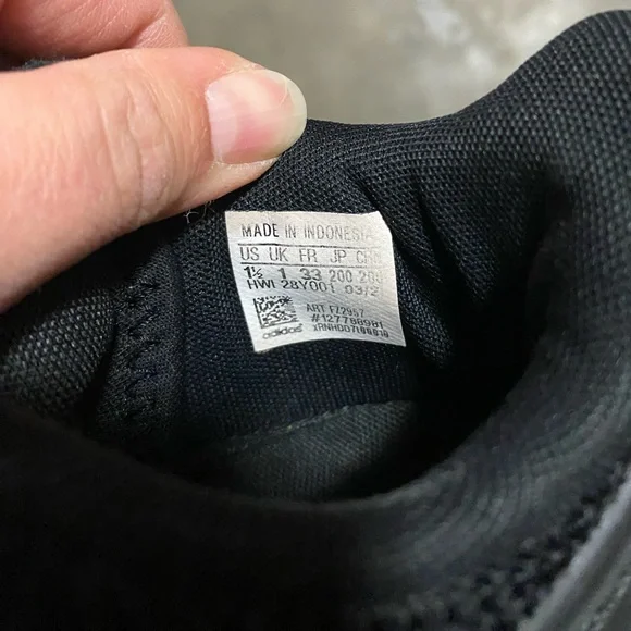 Boys adidas 1.5 shoes - Picture 3 of 5